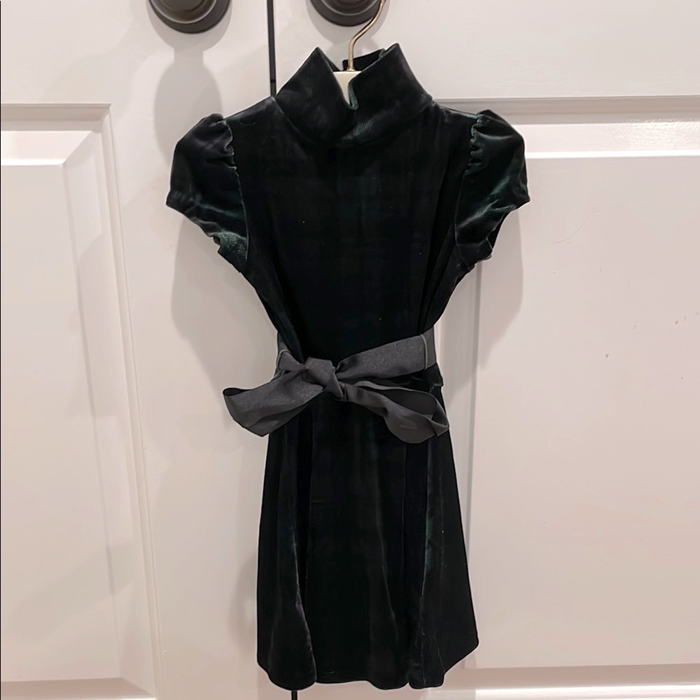 Black Sheath Dress with Puff Sleeves and Mock Neck for Cocktail